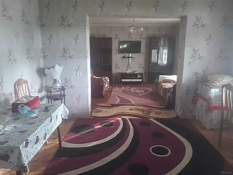 Satılır 5 otaqlı həyət evi 167 m²