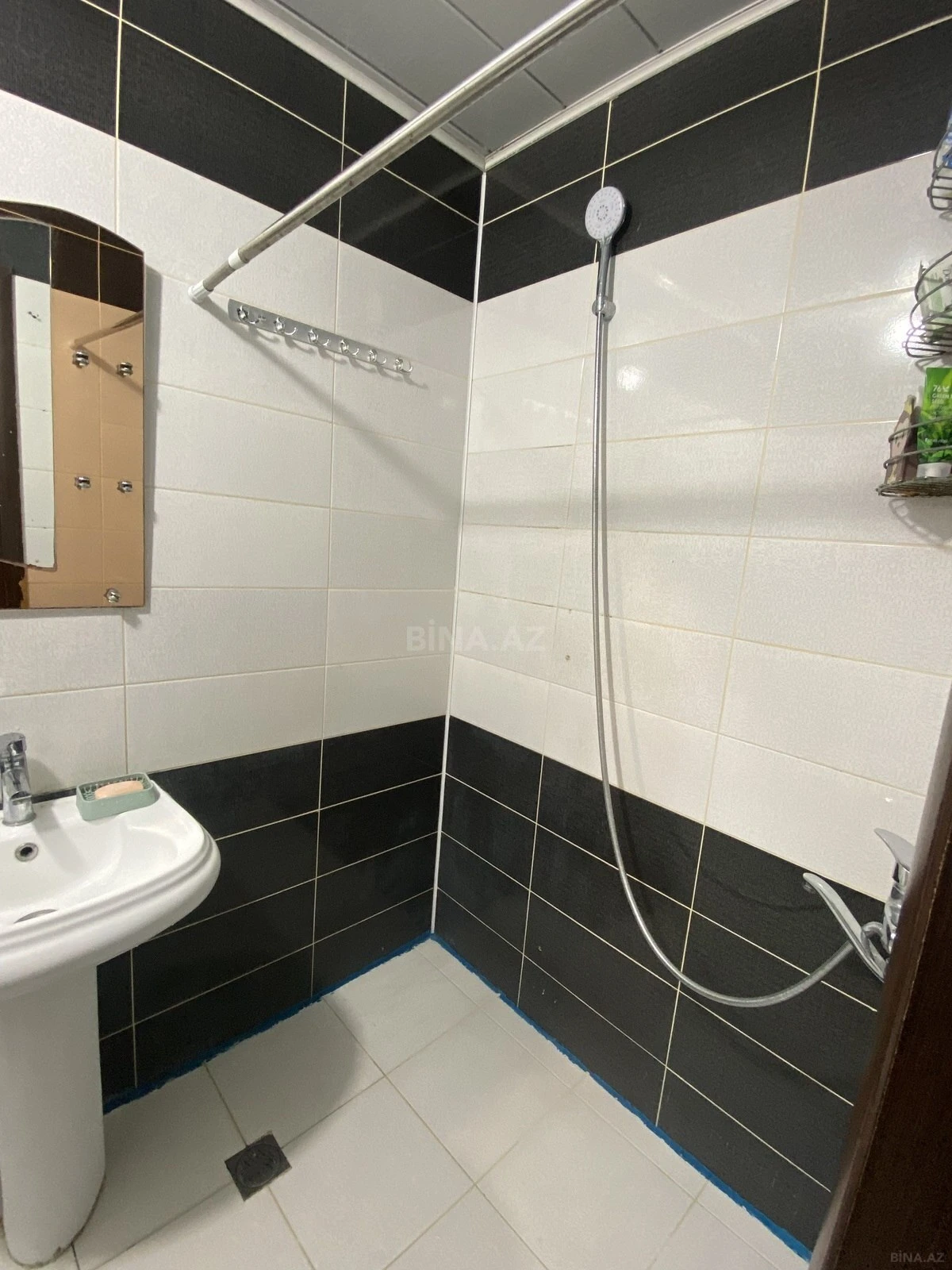 Satılır 2 otaqlı mənzil 60 m²