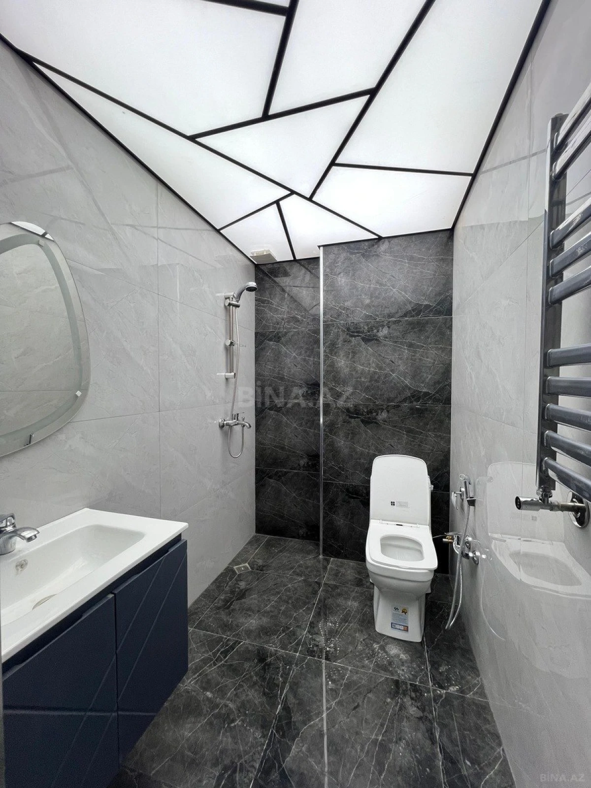 Satılır 2 otaqlı mənzil 58 m²