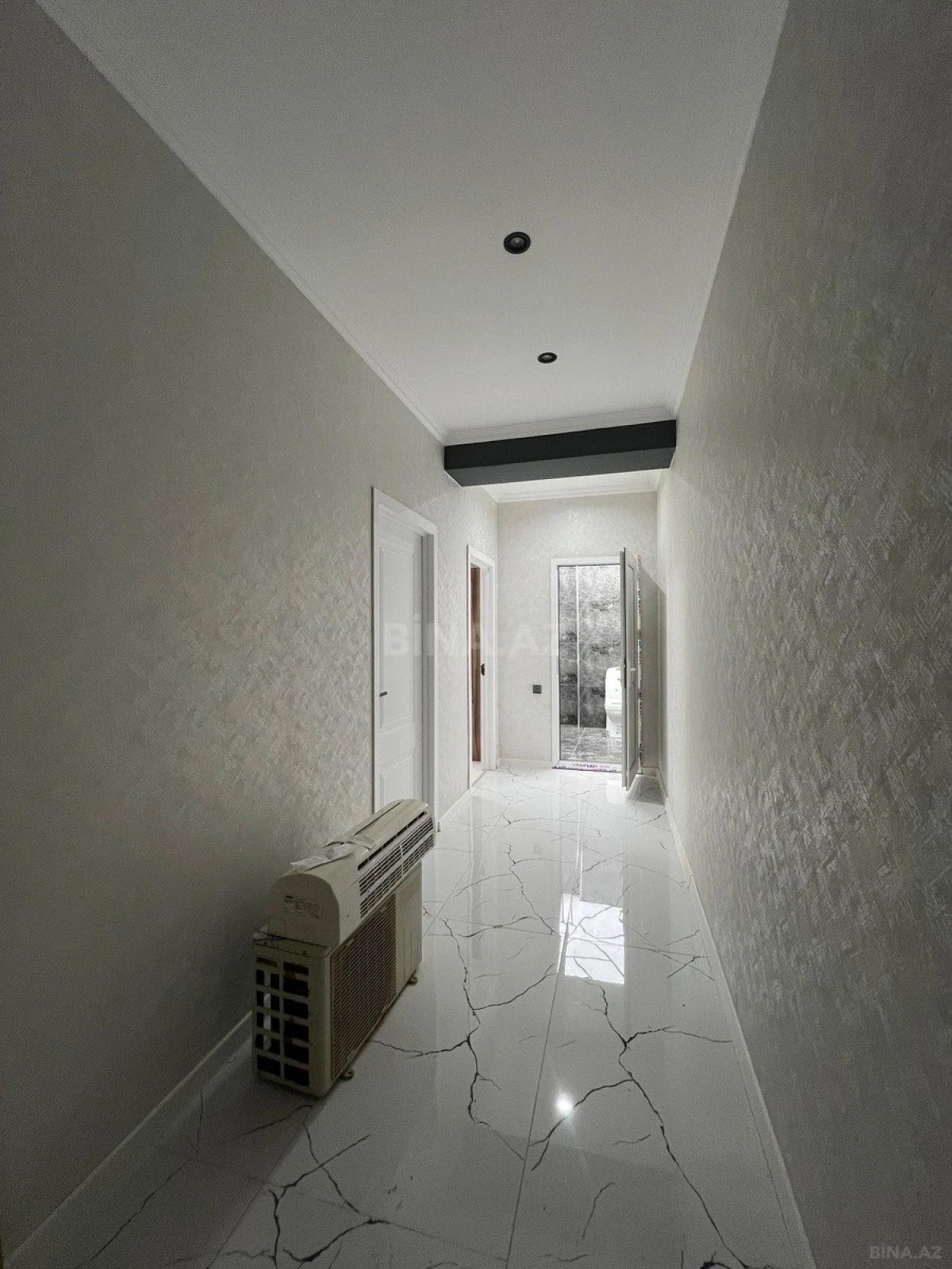 Satılır 2 otaqlı mənzil 58 m²
