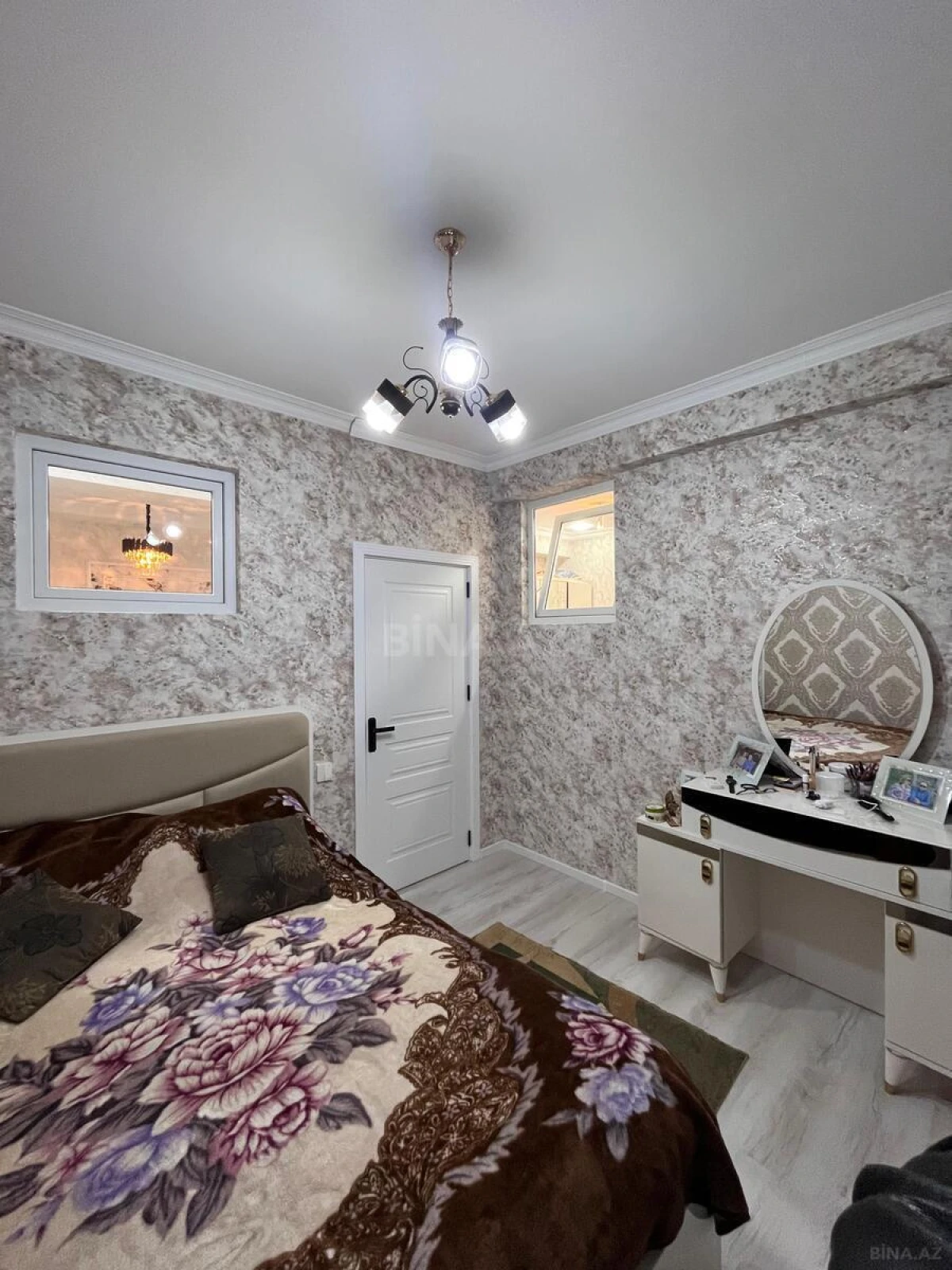 Satılır 2 otaqlı mənzil 48 m²