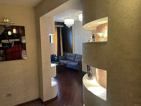 Kirayə verilir 2 otaqlı mənzil 90 m²