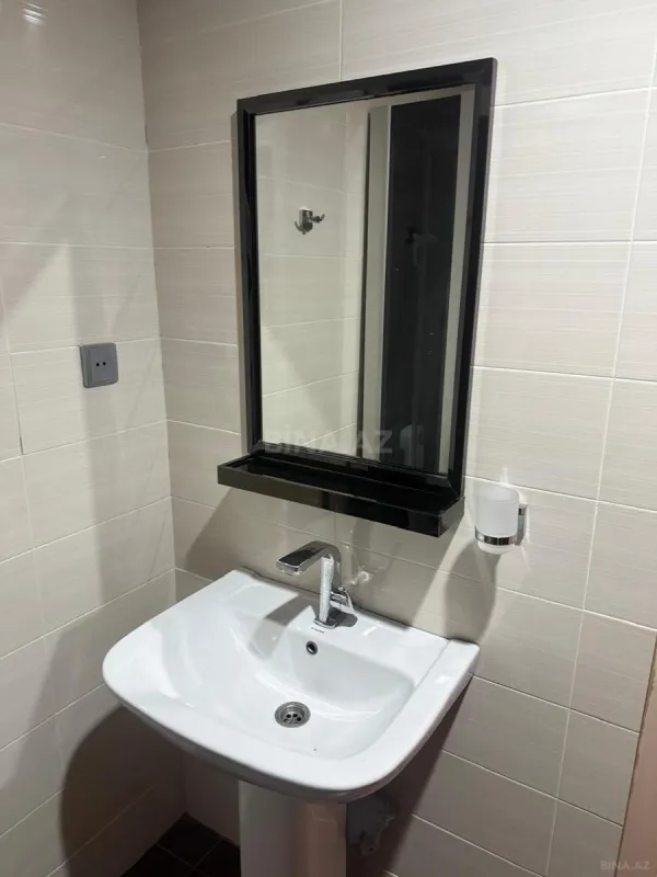 Satılır 3 otaqlı mənzil 168 m²