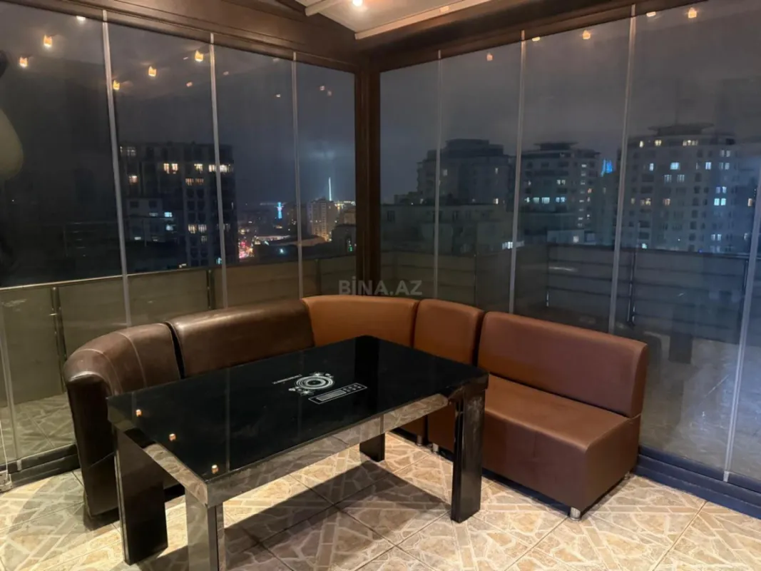 Satılır 3 otaqlı mənzil 168 m²