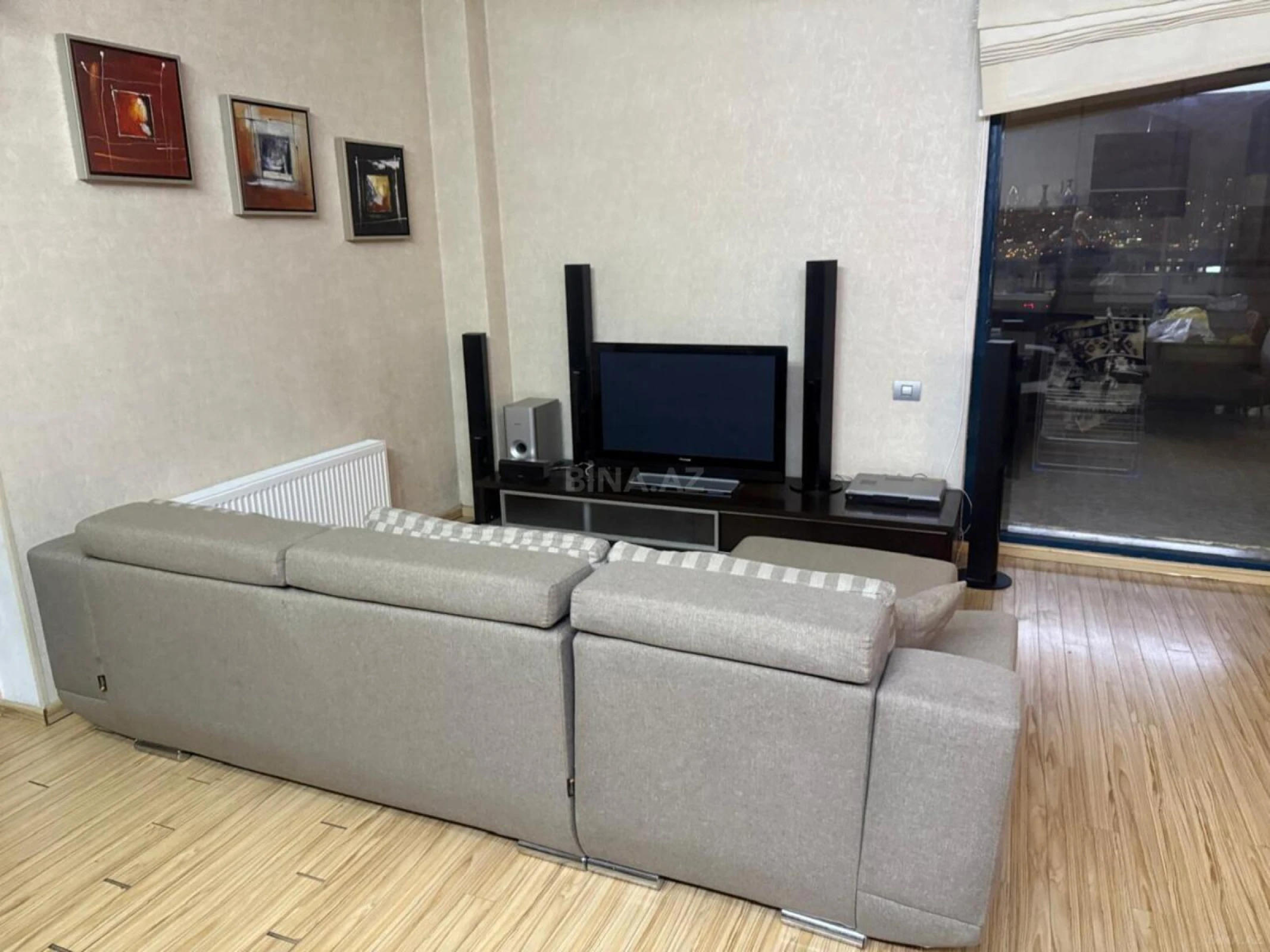 Satılır 3 otaqlı mənzil 168 m²