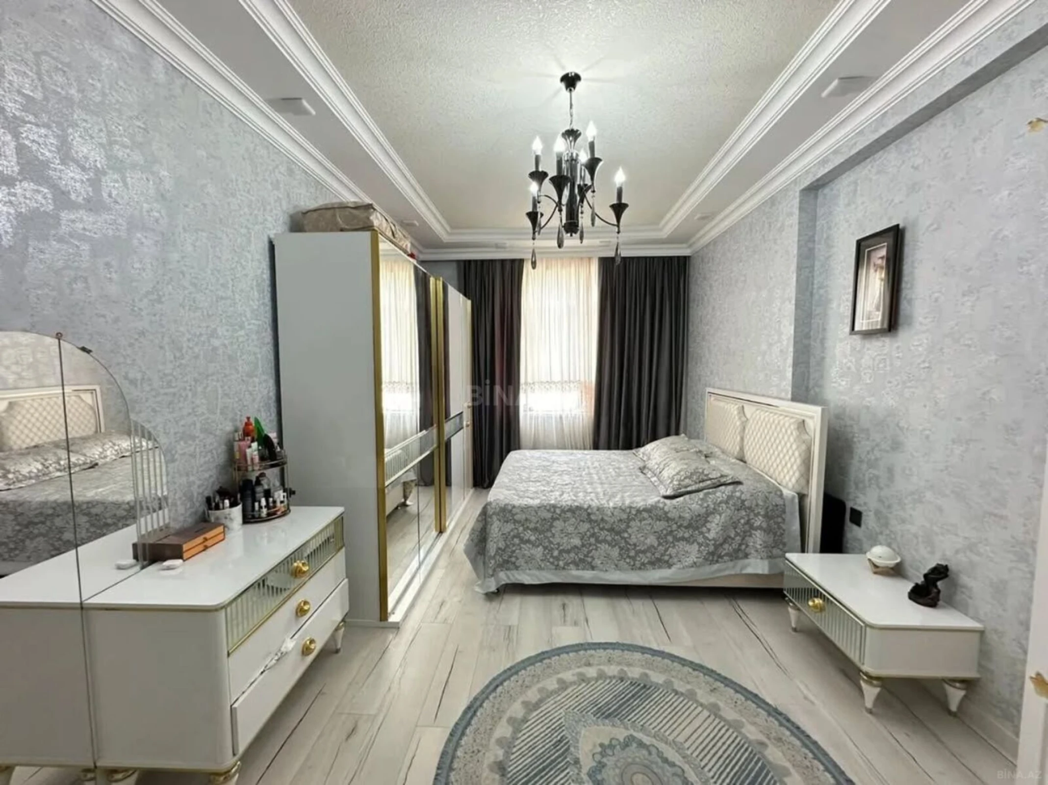 Satılır 2 otaqlı mənzil 96 m²