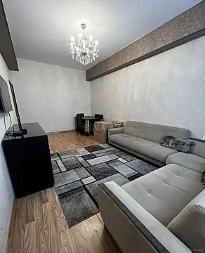 Satılır 3 otaqlı mənzil 98 m²