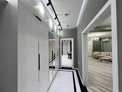 Kirayə verilir 3 otaqlı mənzil 140 m²
