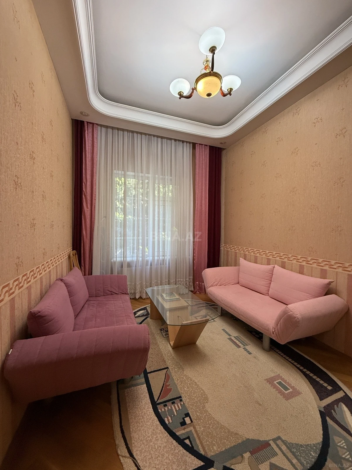 Satılır 5 otaqlı həyət evi 363 m²