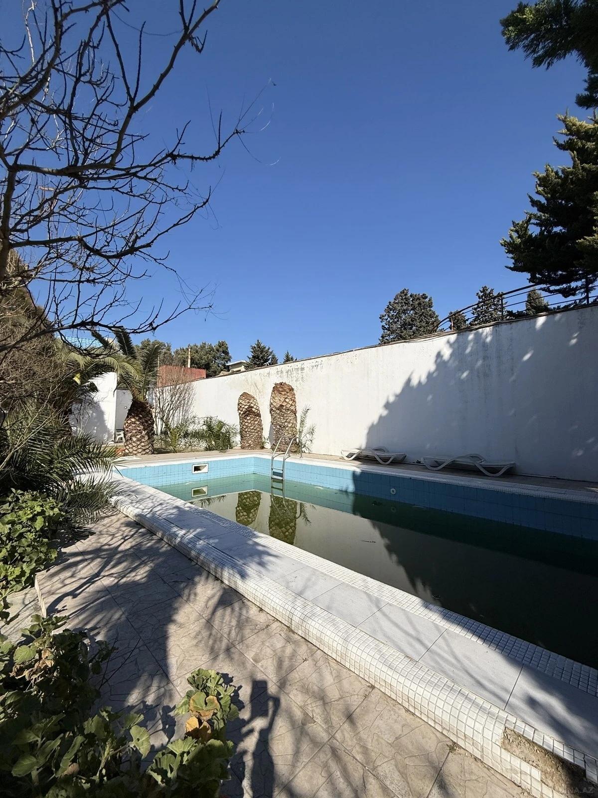 Satılır 5 otaqlı həyət evi 363 m²