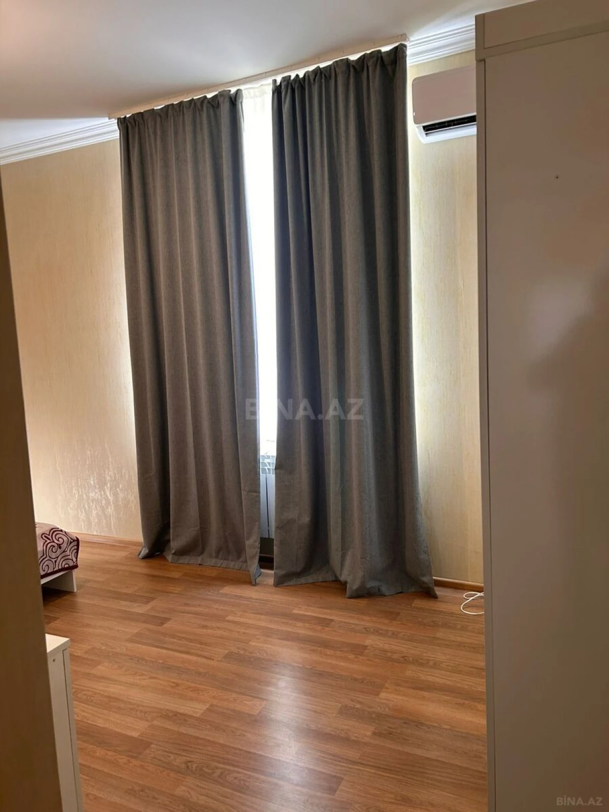 Kirayə verilir 3 otaqlı mənzil 77 m²