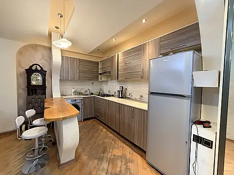 Satılır 3 otaqlı mənzil 84 m²