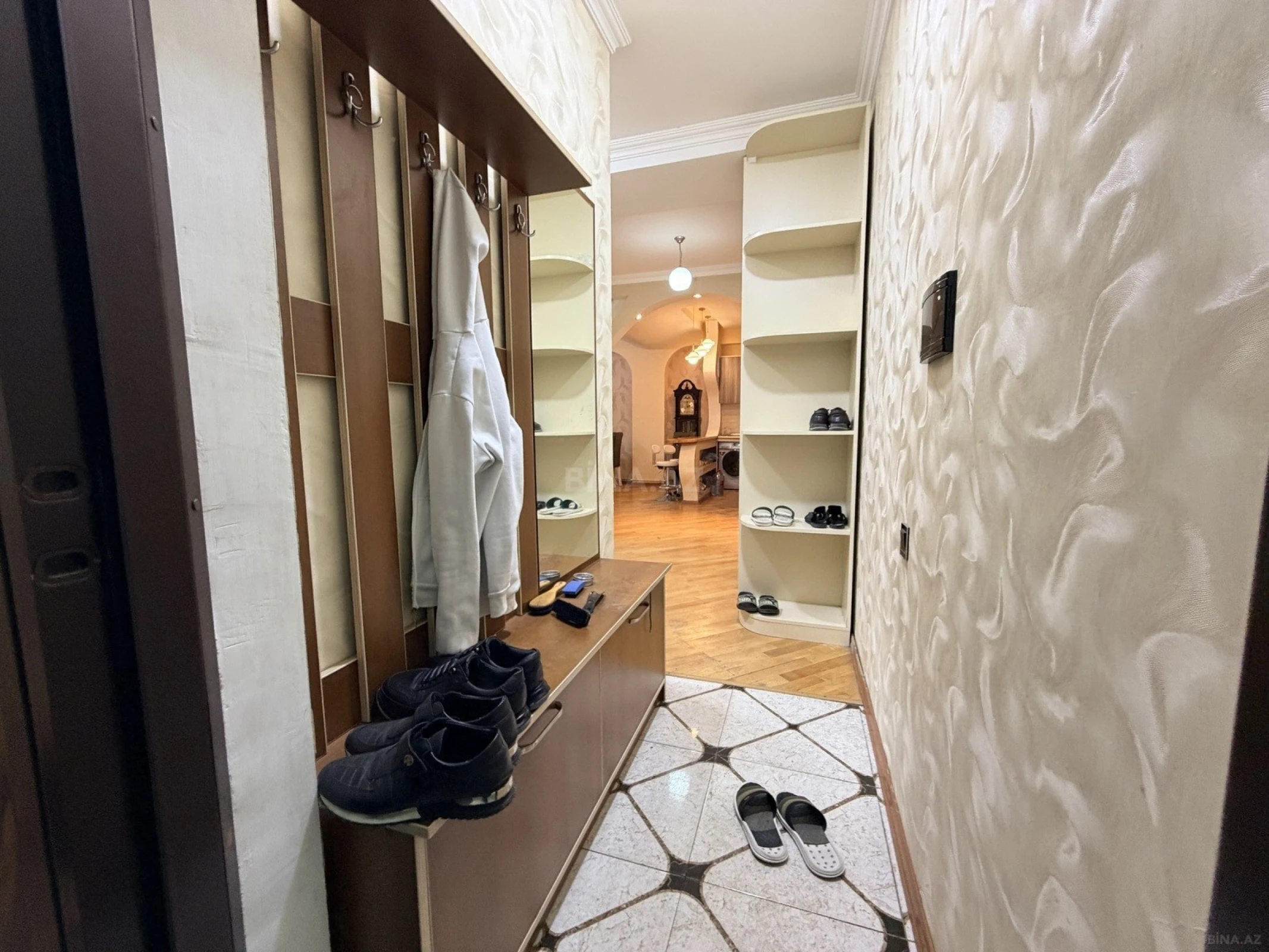 Satılır 3 otaqlı mənzil 84 m²