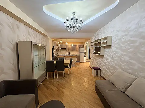 Satılır 3 otaqlı mənzil 84 m²