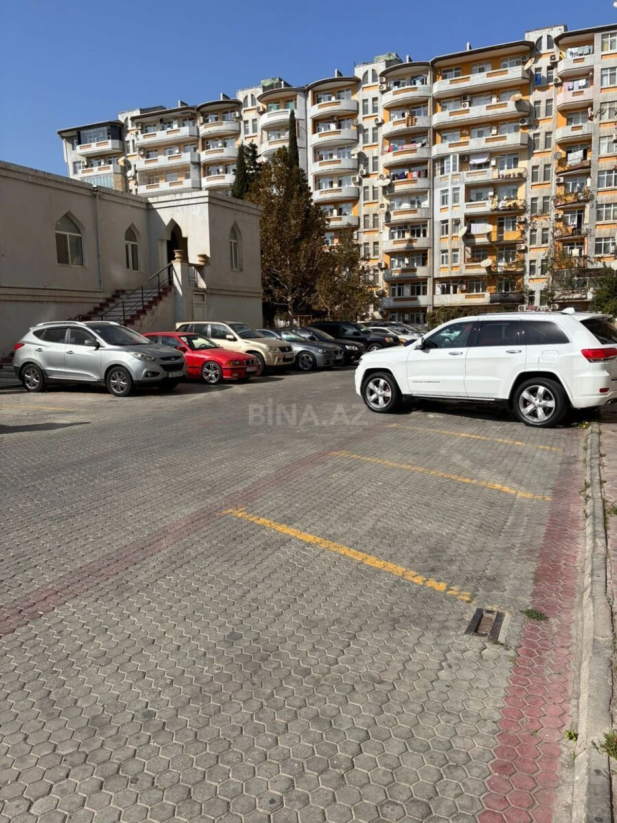 Kirayə verilir 2 otaqlı mənzil 65 m²