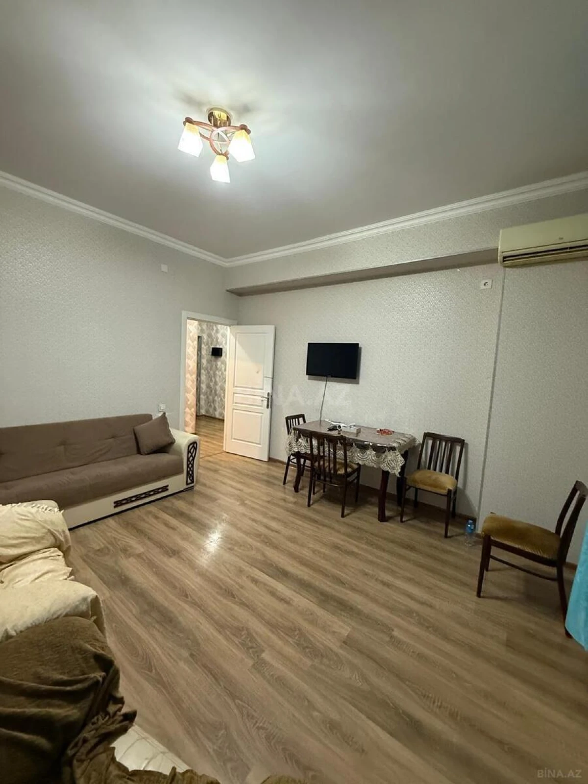 Kirayə verilir 2 otaqlı mənzil 55 m²