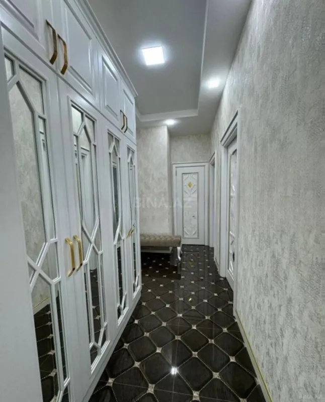 Kirayə verilir 3 otaqlı mənzil 95 m²