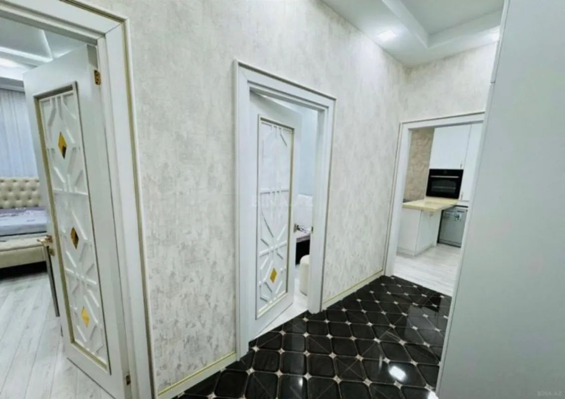 Kirayə verilir 3 otaqlı mənzil 95 m²