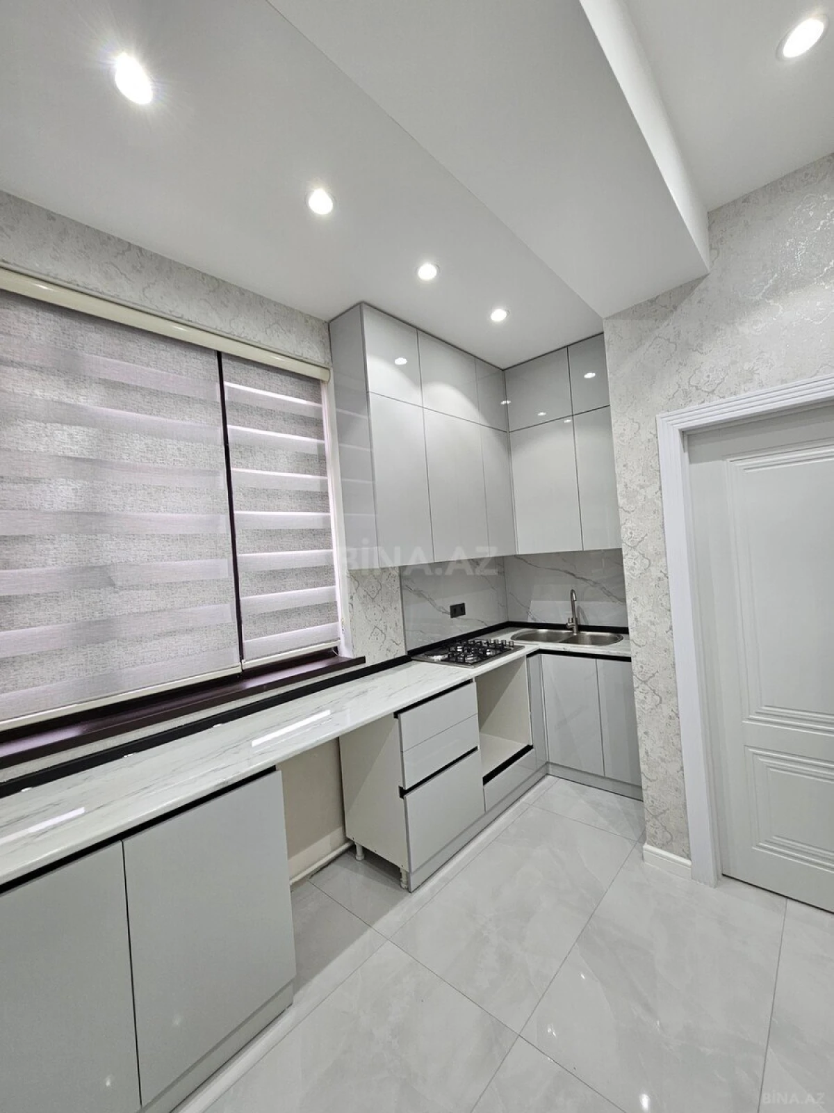 Satılır 3 otaqlı mənzil 79 m²