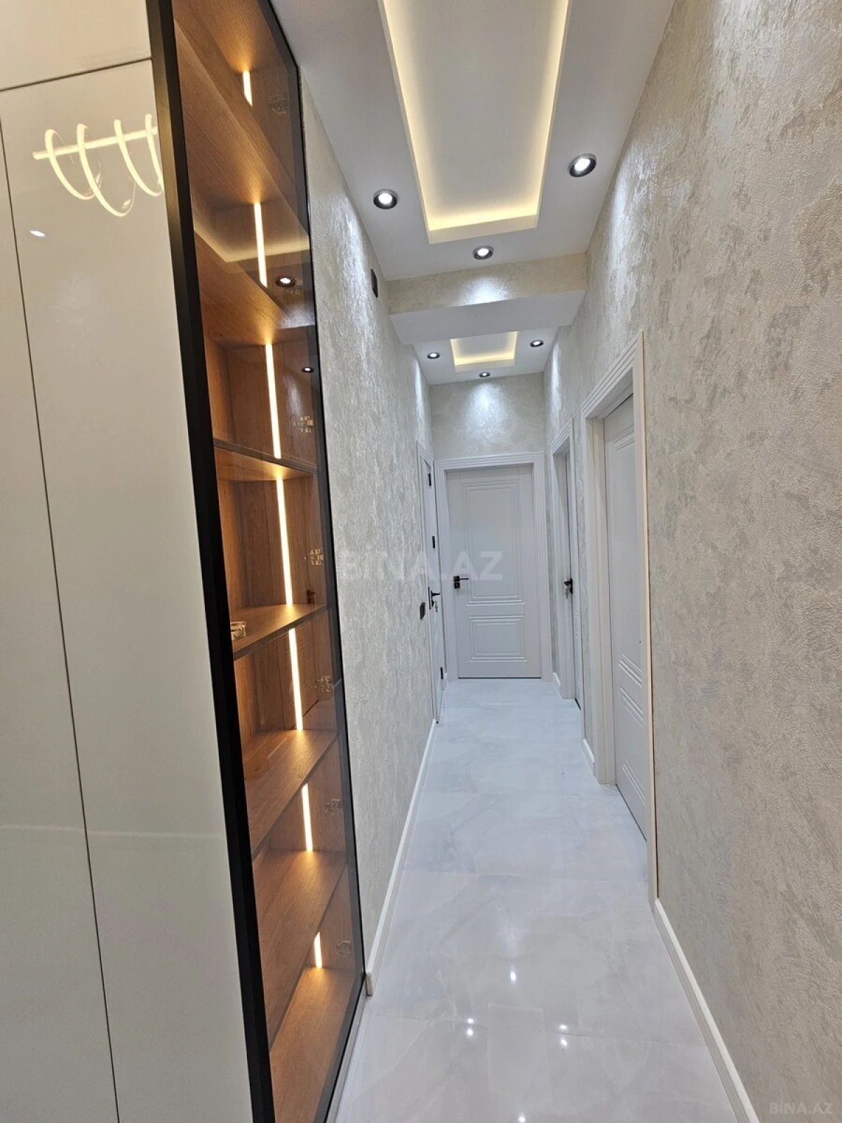 Satılır 3 otaqlı mənzil 79 m²