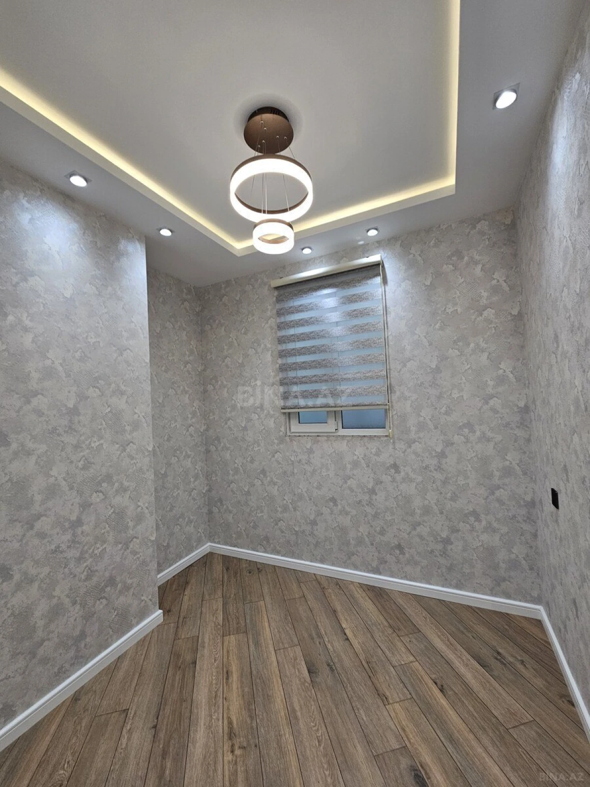 Satılır 3 otaqlı mənzil 79 m²