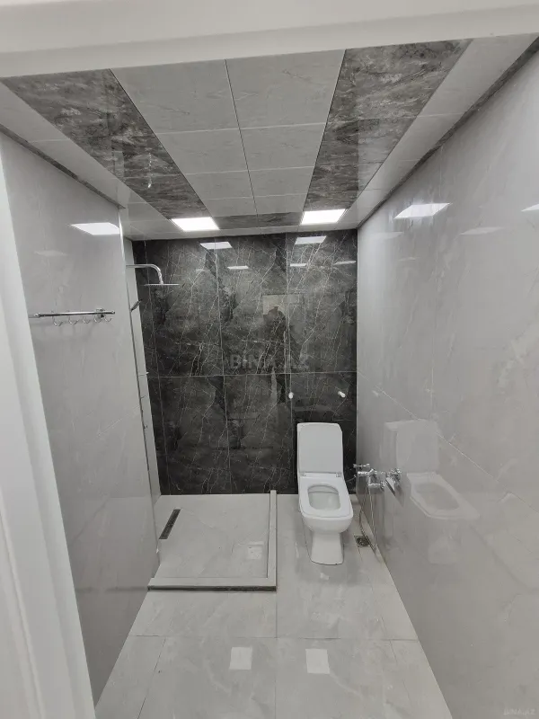Satılır 3 otaqlı mənzil 105 m²