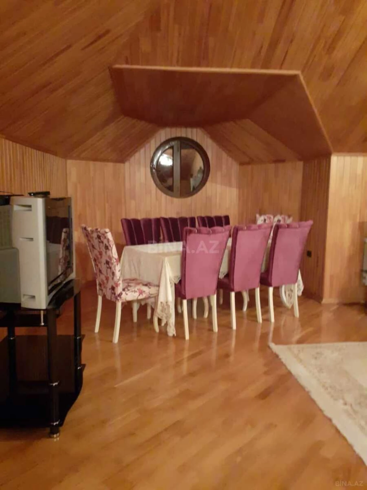 Satılır 8 otaqlı həyət evi 500 m²