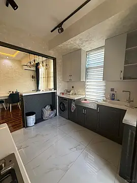 Kirayə verilir 3 otaqlı mənzil 125 m²