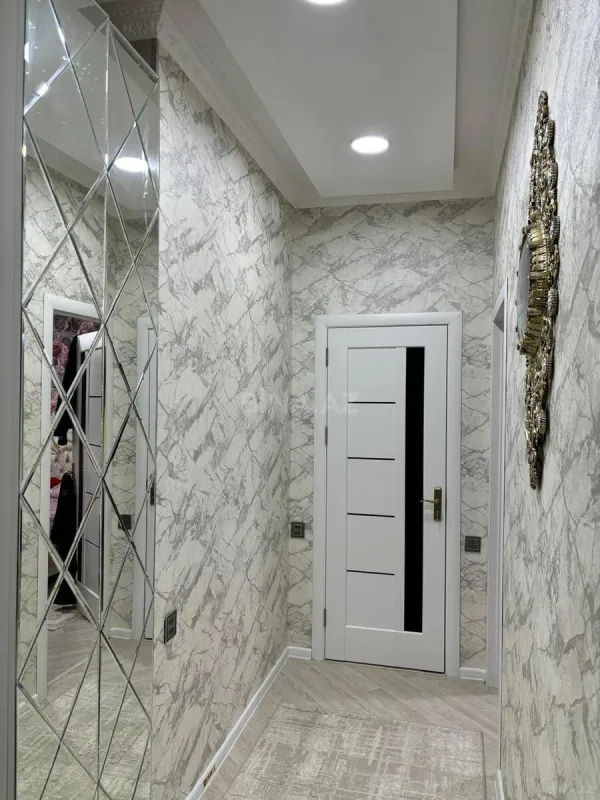Satılır 2 otaqlı mənzil 70 m²