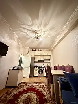 Kirayə verilir 2 otaqlı mənzil 45 m²