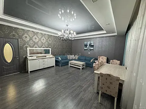 Kirayə verilir 3 otaqlı mənzil 130 m²