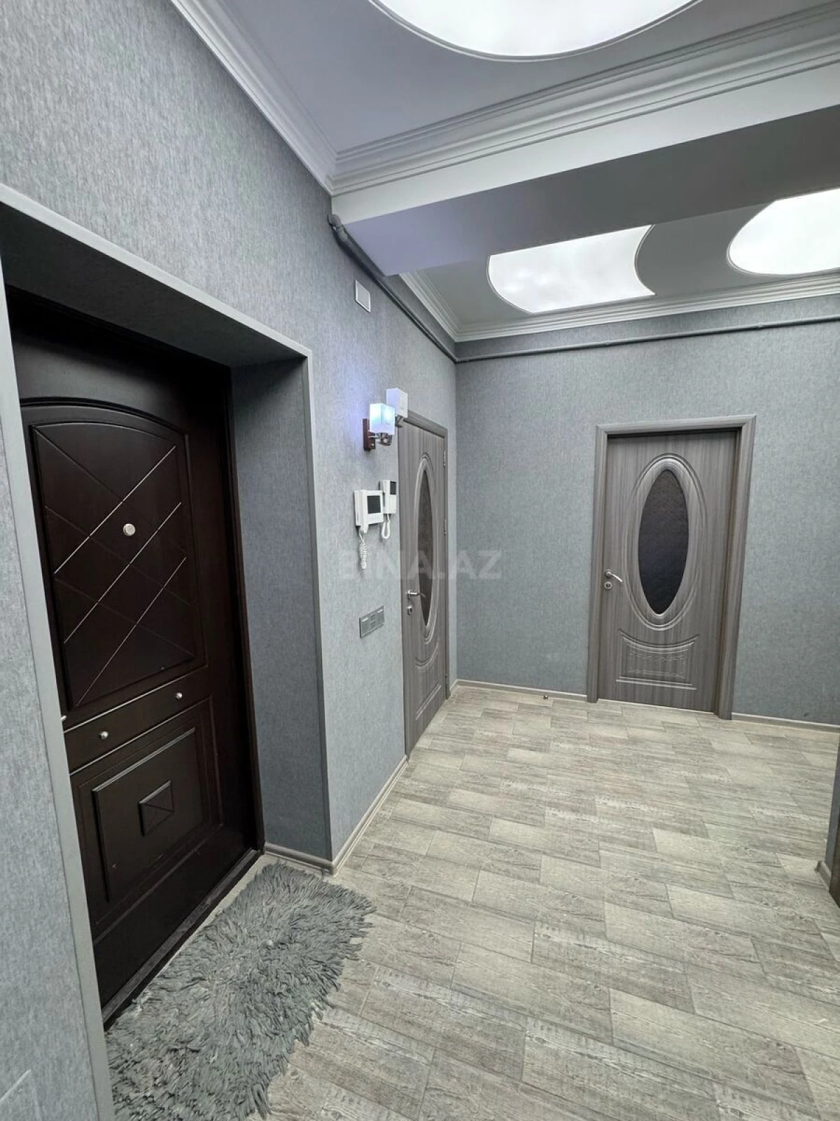 Kirayə verilir 3 otaqlı mənzil 130 m²