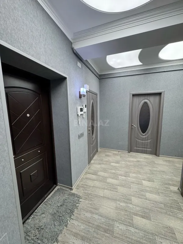 Kirayə verilir 3 otaqlı mənzil 130 m²