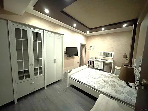 Kirayə verilir 3 otaqlı mənzil 130 m²