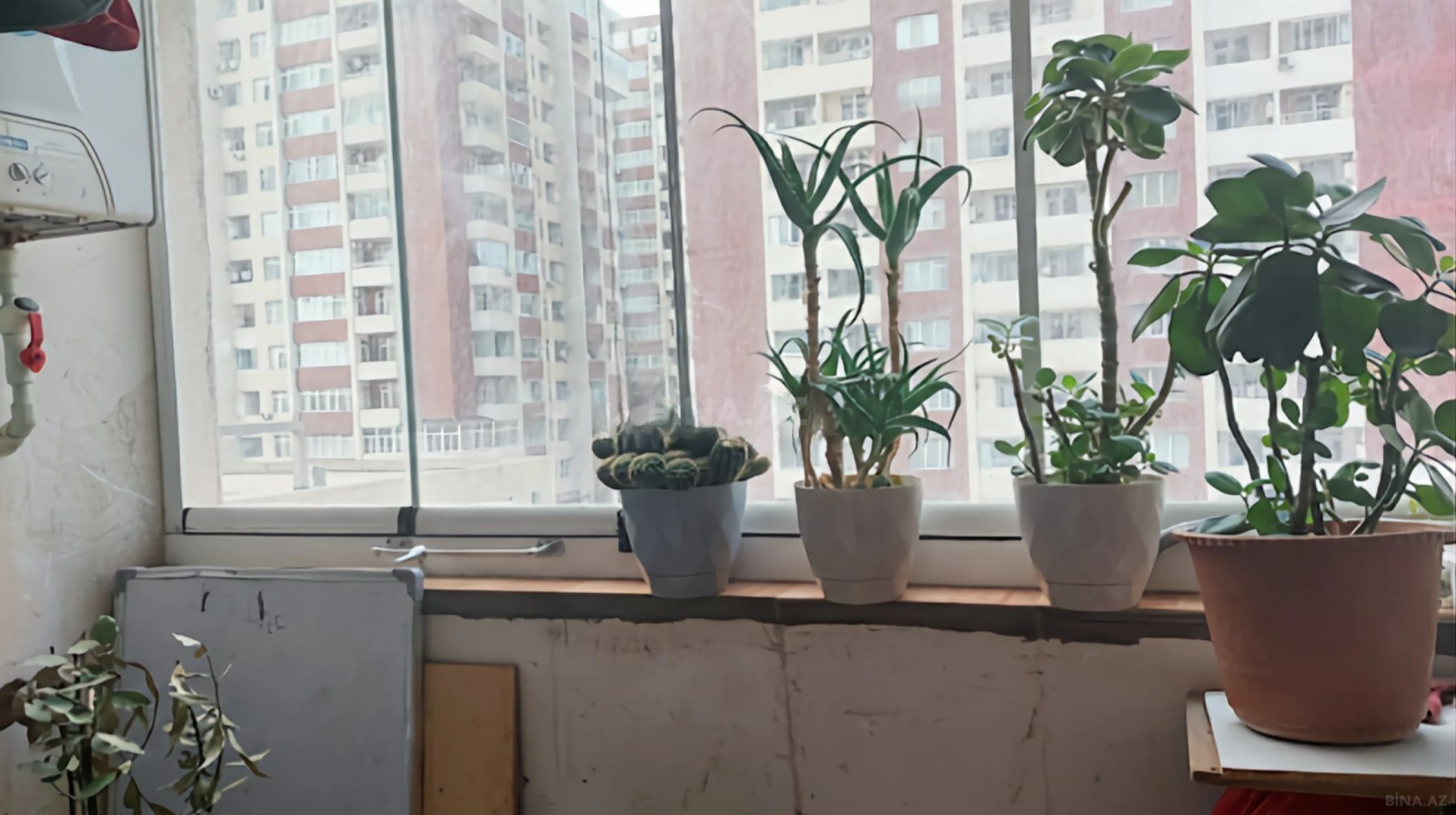 Satılır 2 otaqlı mənzil 74 m²