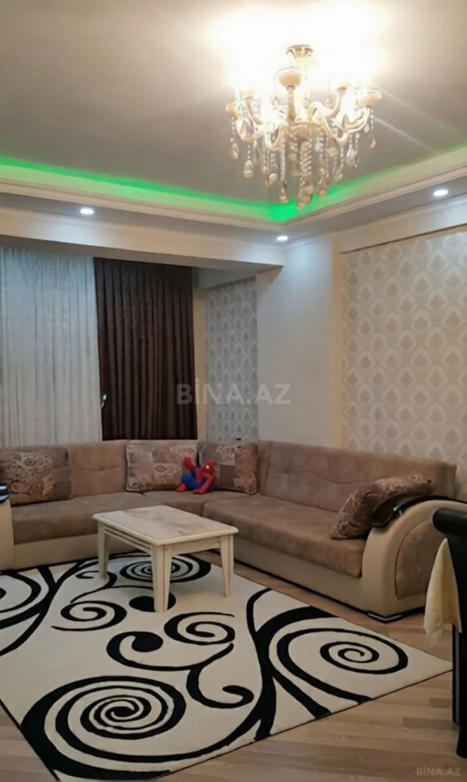 Satılır 2 otaqlı mənzil 74 m²