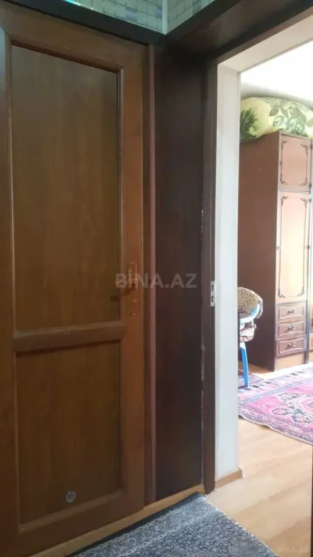 Satılır 4 otaqlı mənzil 90 m²