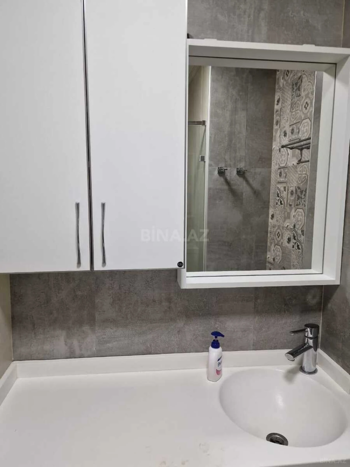 Kirayə verilir 3 otaqlı mənzil 100 m²