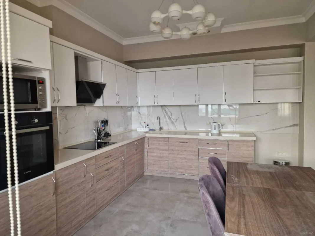 Kirayə verilir 3 otaqlı mənzil 100 m²