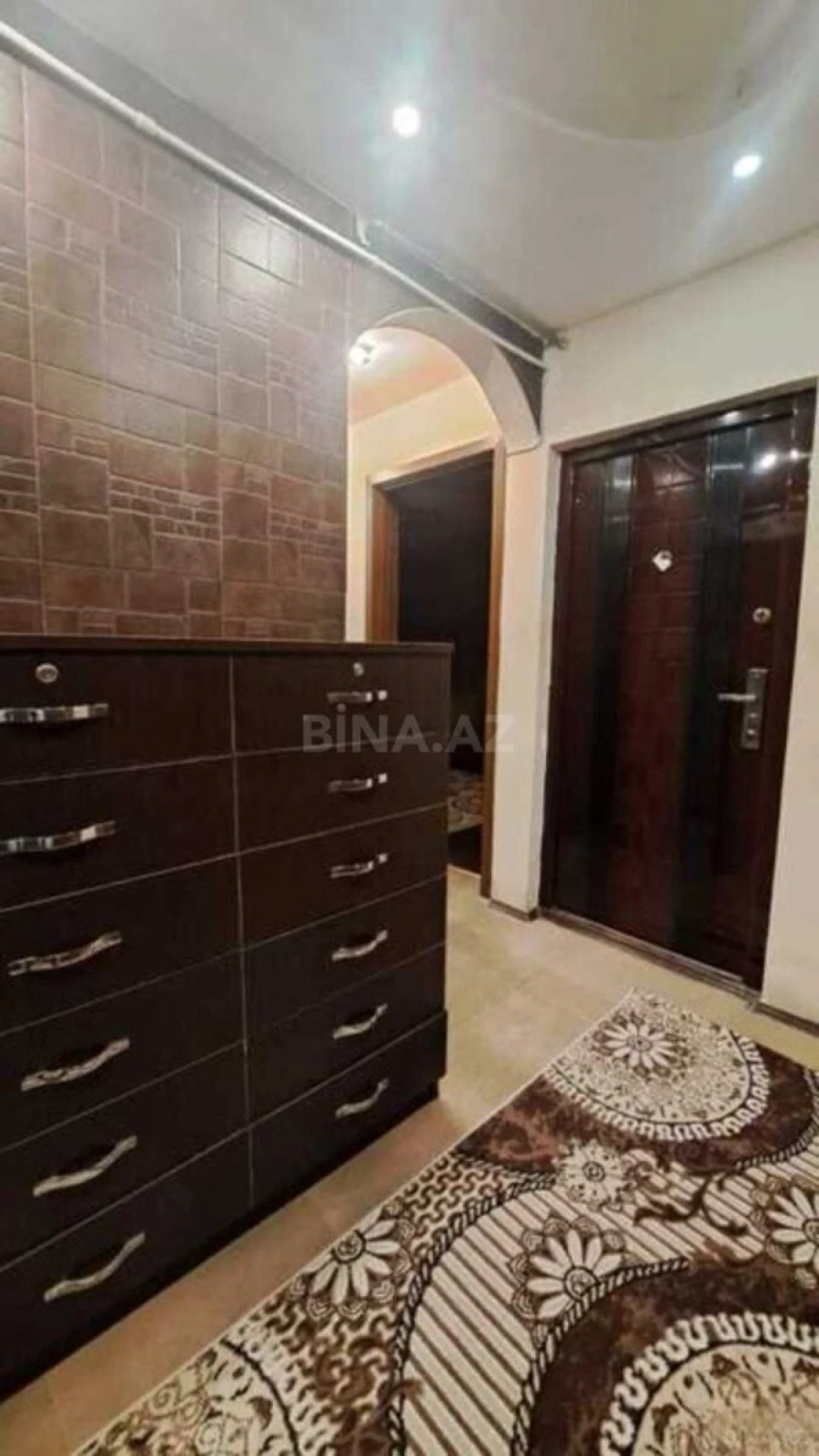 Satılır 2 otaqlı mənzil 60 m²