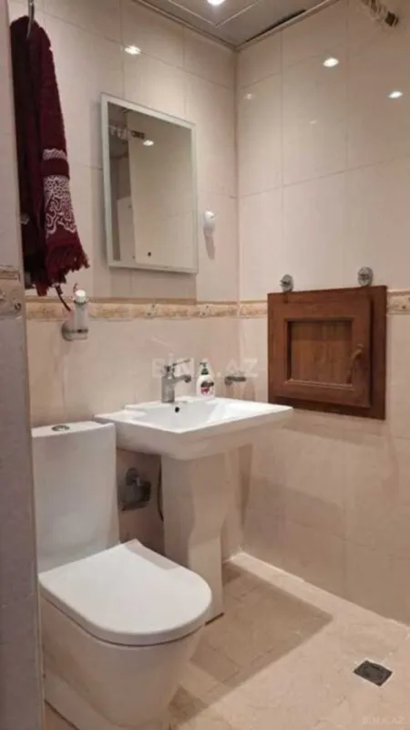 Satılır 2 otaqlı mənzil 60 m²