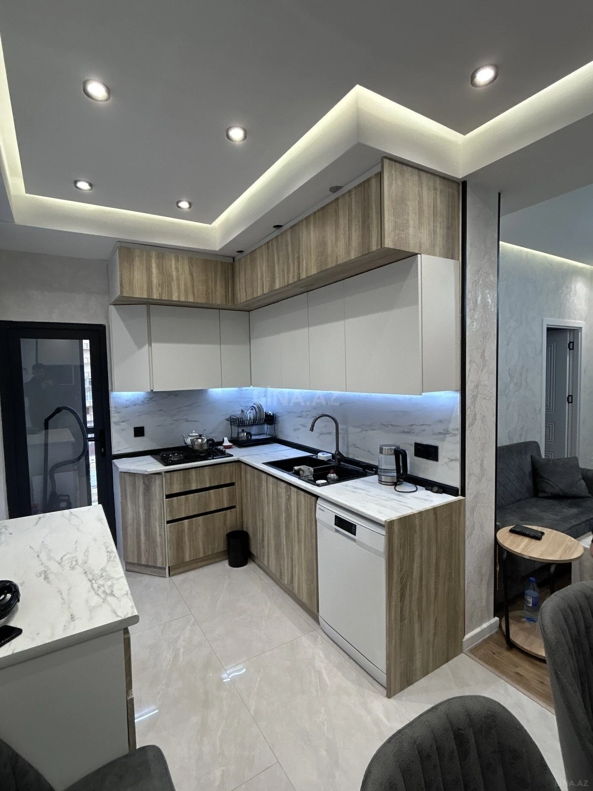 Kirayə verilir 3 otaqlı mənzil 85 m²