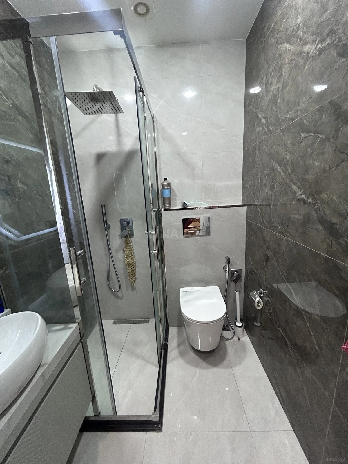 Kirayə verilir 3 otaqlı mənzil 85 m²