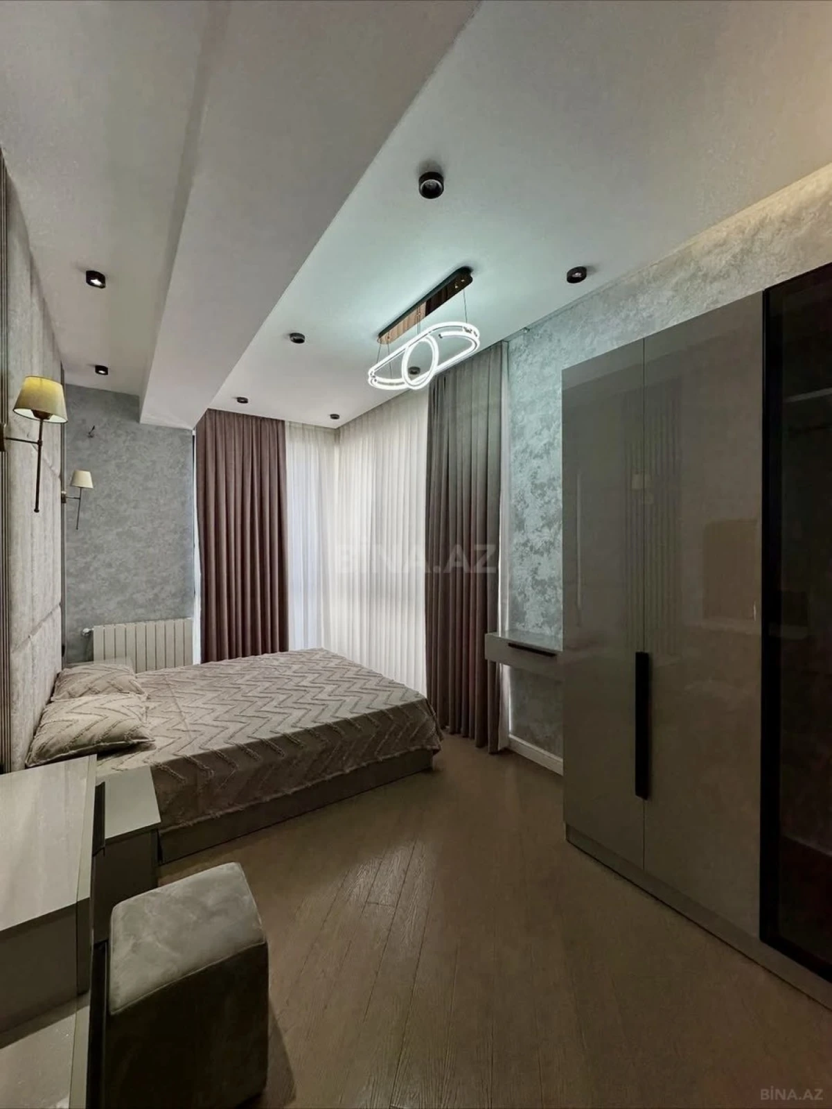 Satılır 3 otaqlı mənzil 114 m²