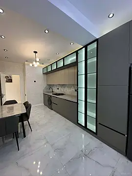 Satılır 3 otaqlı mənzil 114 m²