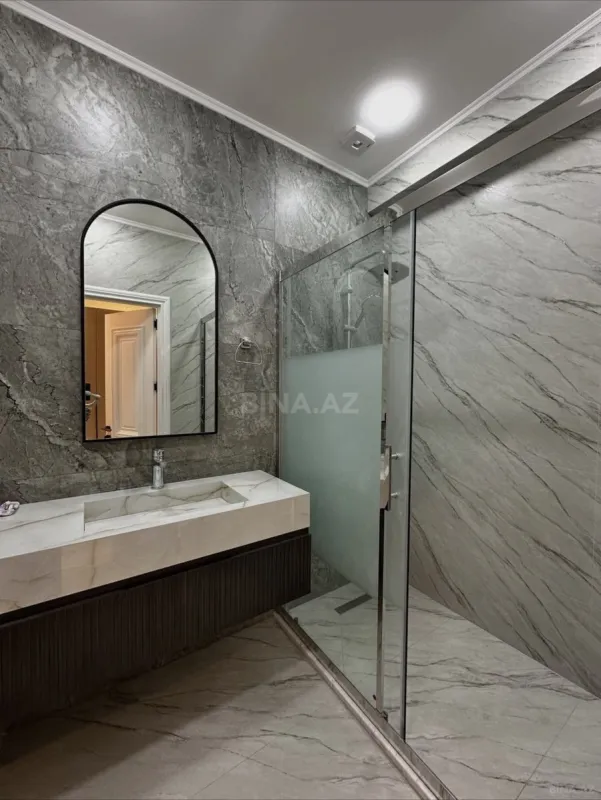 Satılır 3 otaqlı mənzil 114 m²