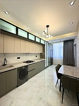 Satılır 3 otaqlı mənzil 114 m²