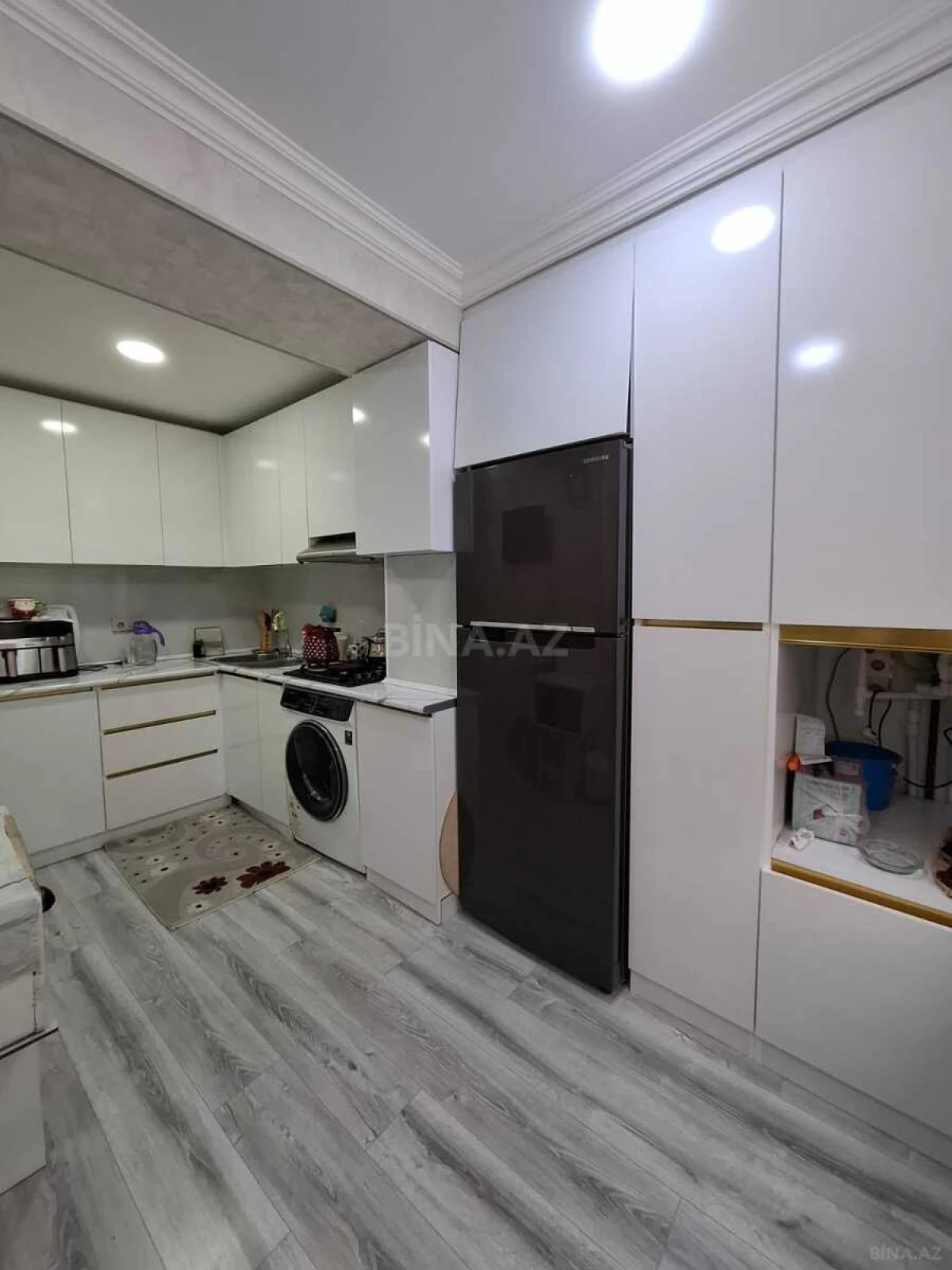 Satılır 3 otaqlı mənzil 90 m²