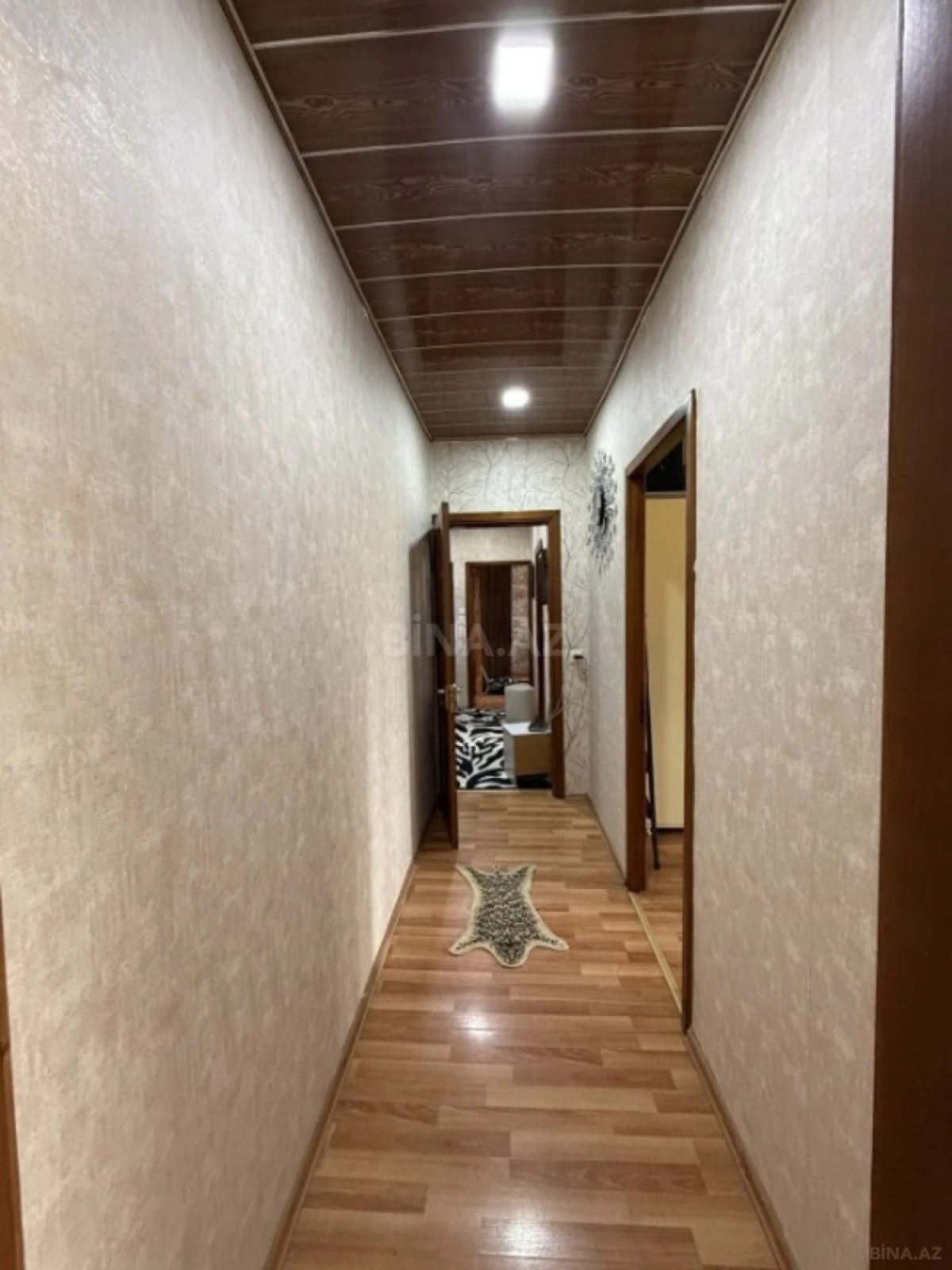 Satılır 5 otaqlı mənzil 120 m²