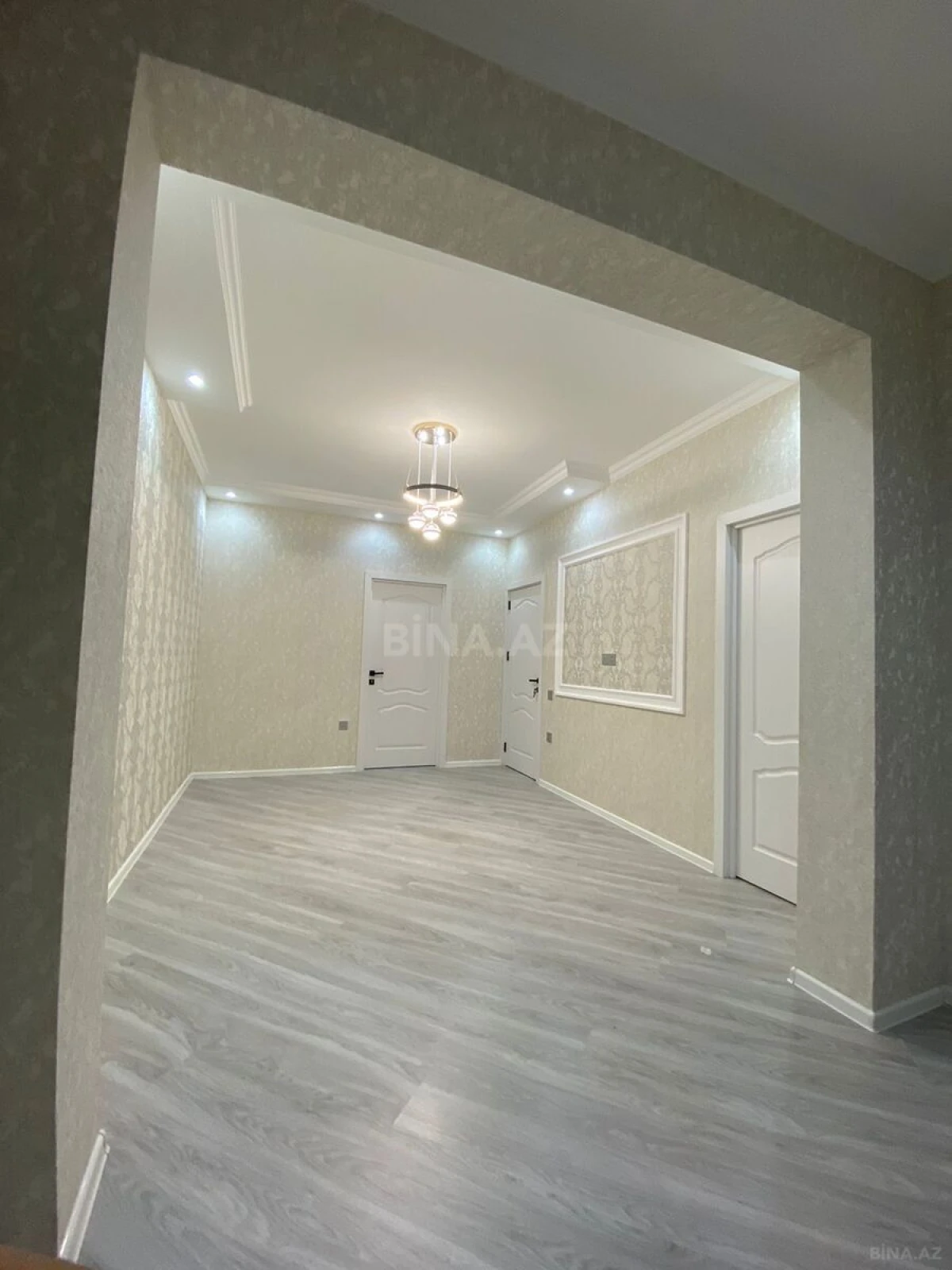 Satılır 2 otaqlı mənzil 57 m²